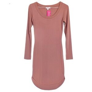 A‘GACI Shiny Bodycon Mini Dress w/ Long Sleeves